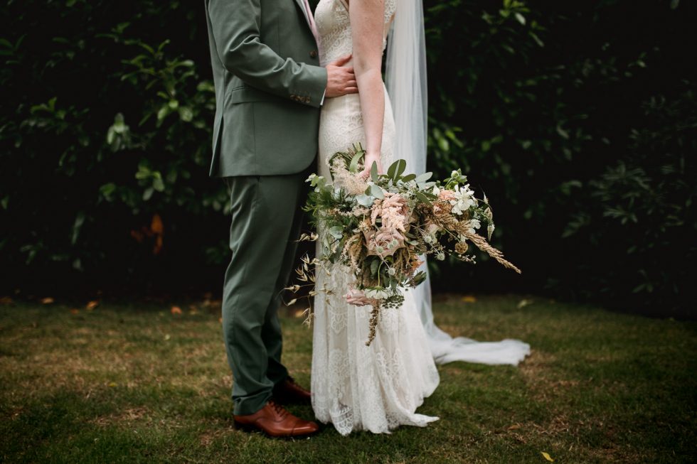 Upton Barn Wedding | Photography by Kathryn Clarke-McLeod | Laura & James