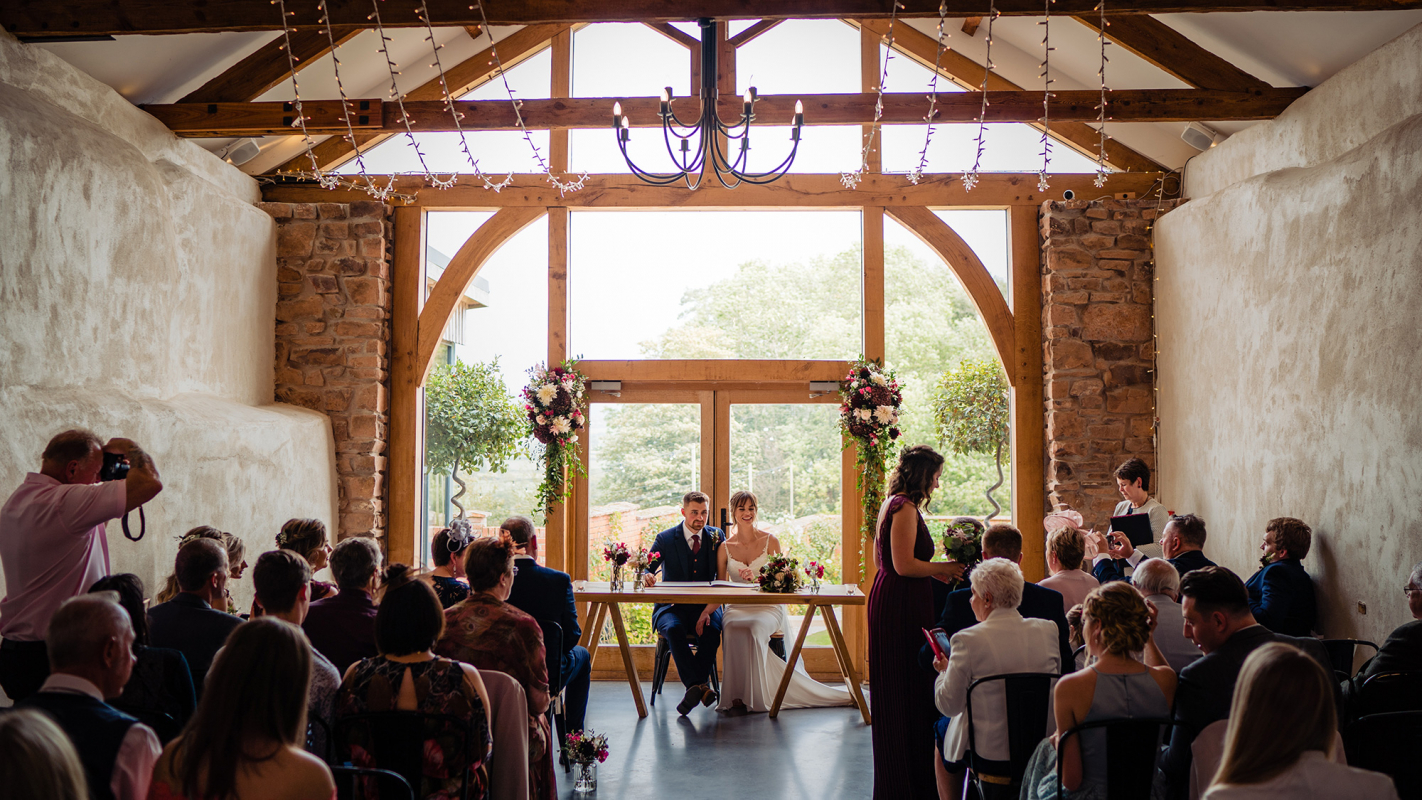 The Cider Barn | Ruth & Leigh | Yeti Photography